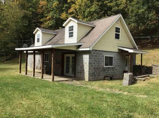 252 Gateway Rd, Wallace, WV 26448
