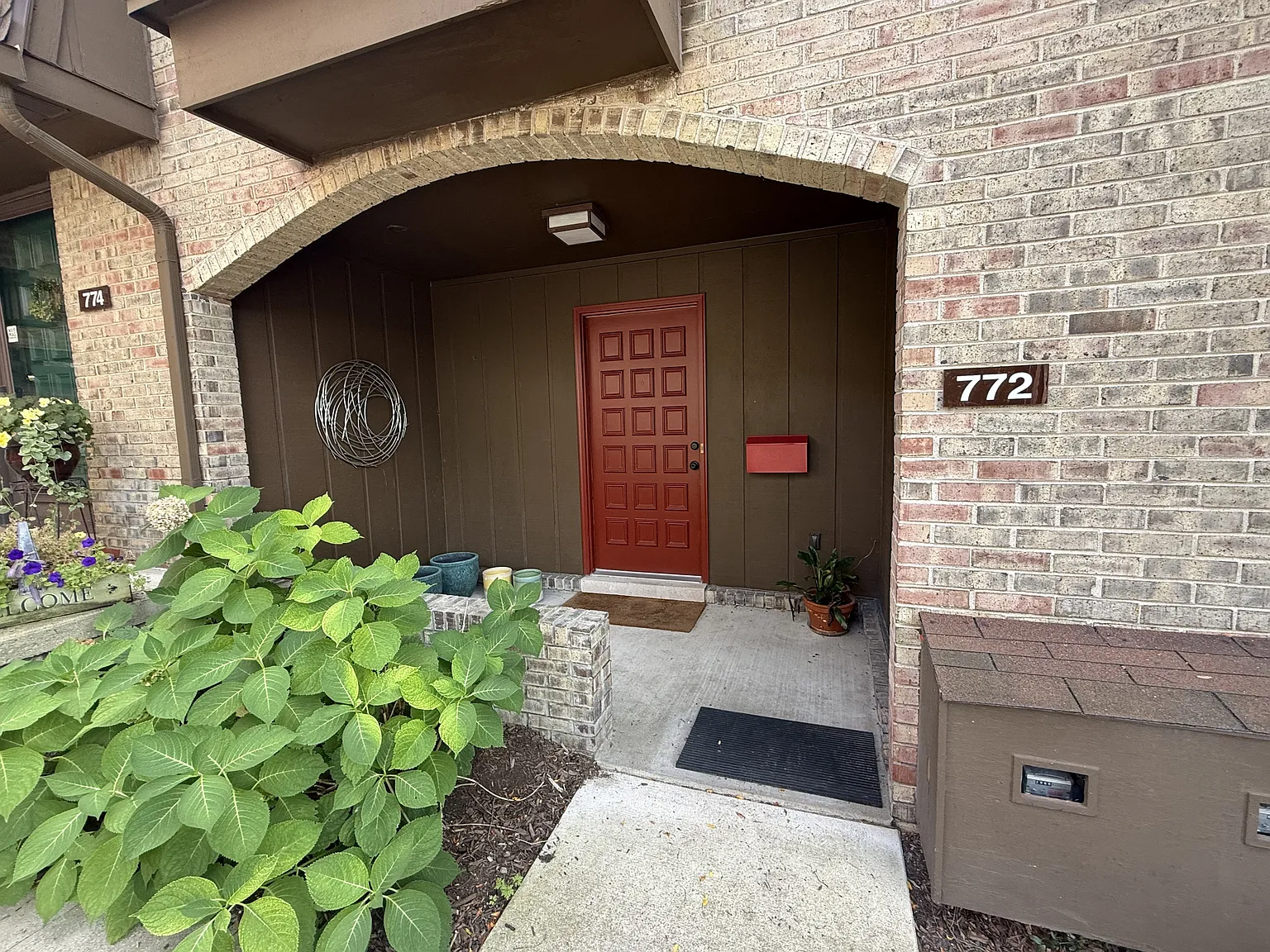 772 Greenhills Drive - 1 — Photo 2
