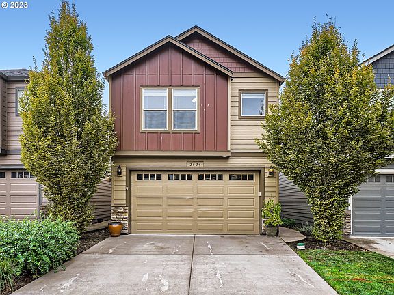 2nd image of 2624 NE 131st Ave