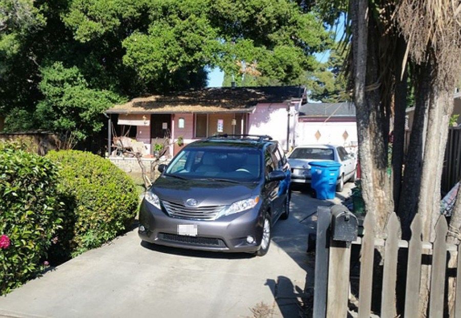 1st image of 2348 Glen Way
