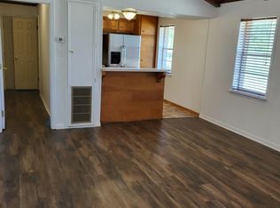 229 Hilltop Dr, Hilltop Lakes, TX 77871