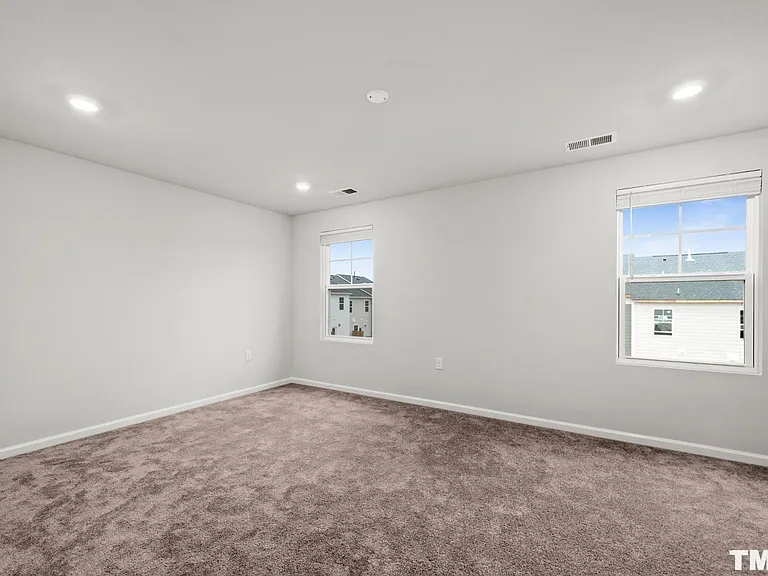742 Cormiche Ln — Photo 17