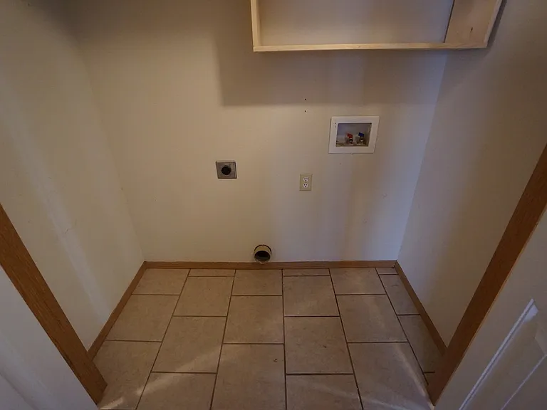 1135 Grinnell Circle A & B — Photo 3