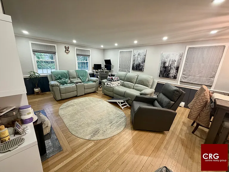 4 Elgin Ct #4 — Photo 6
