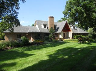 5N222 Hanson Rd, St Charles, IL 60175