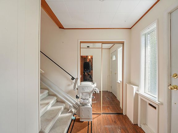 4th image of 11669 228th St