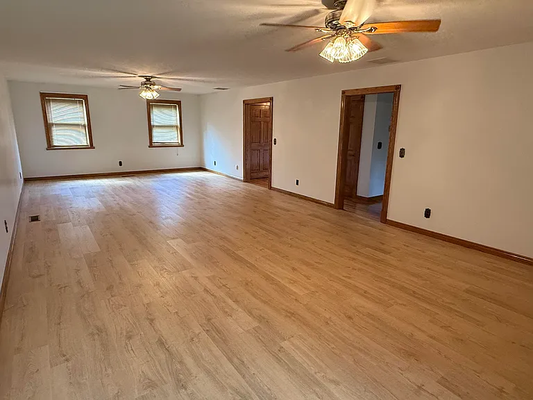 1087 Pea Ridge Rd — Photo 9