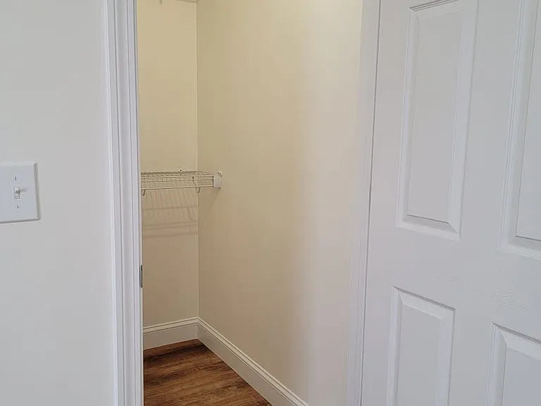 255 Ohio Ave #2 — Photo 6