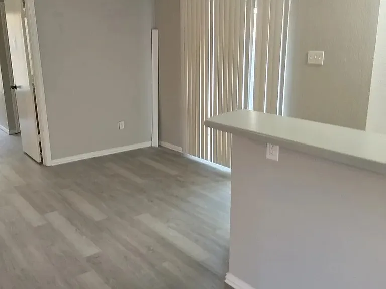 2720 Countryside Ln — Photo 7