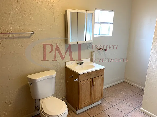 1743 Mesquite Street Apt. F — Photo 8