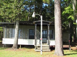 7827 Gail Dr, Sneads, FL 32460