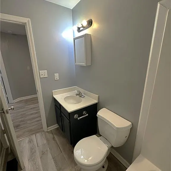 2127 Fairbrother St — Photo 23