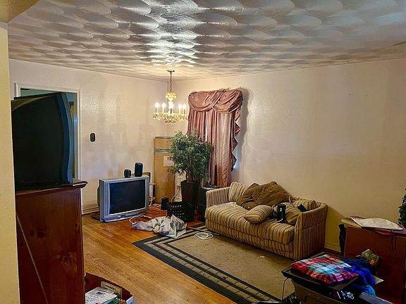 5th image of 1244 Serenade Ln