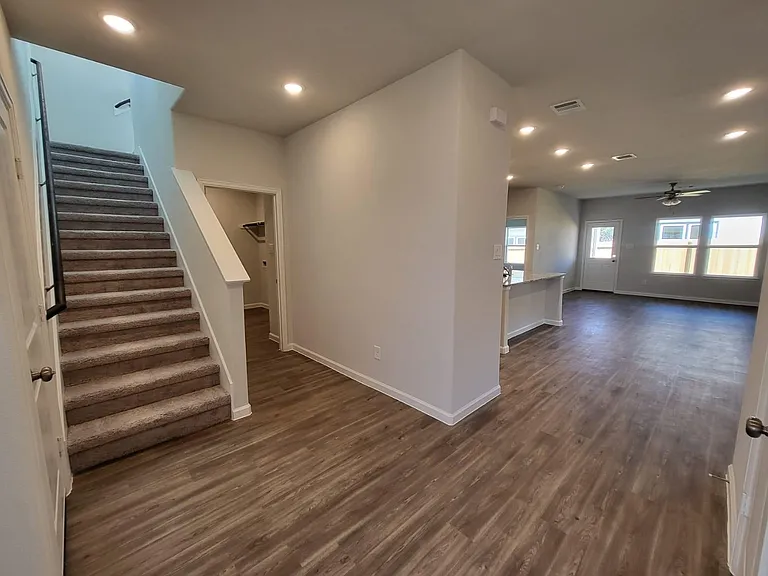 8030 Peppercorn St — Photo 7