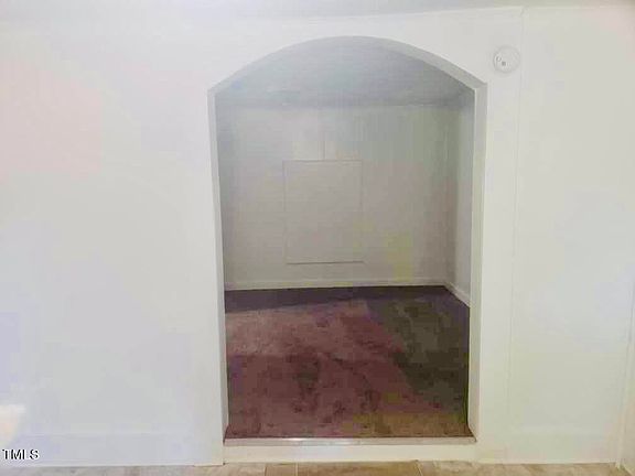 4th image of 2317 Slater Ave
