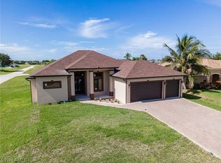 2212 NE 17th Terrace Cpe, Coral, FL 33909