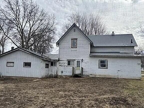 3rd image of 416 1st Street