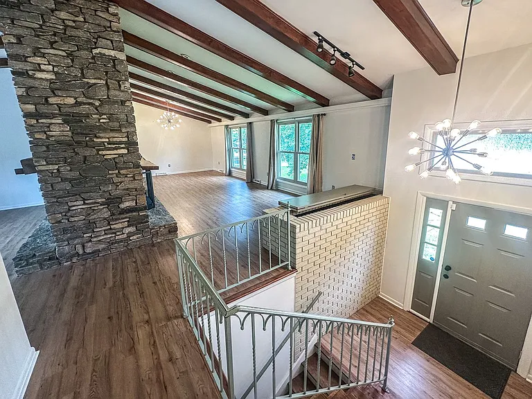 713 Tenikat St — Photo 4