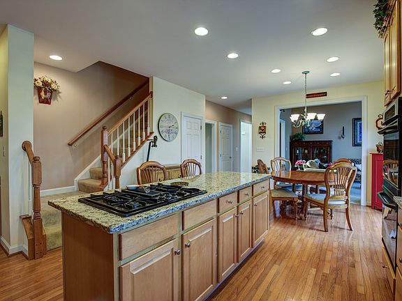 5th image of 43662 Glen Castle Ct