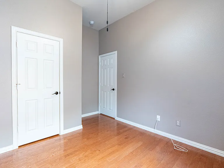 935 Panther Ln — Photo 22