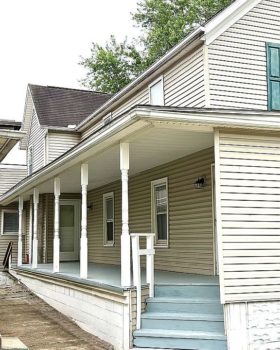 1st image of 210 W 3rd St