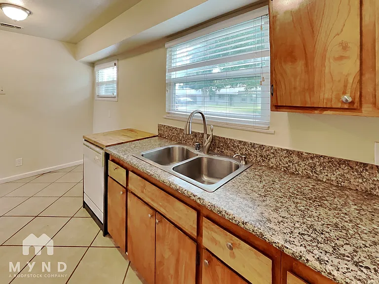 1317 Rushden Dr — Photo 5