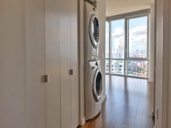 66 Rockwell Place image 7 of 27