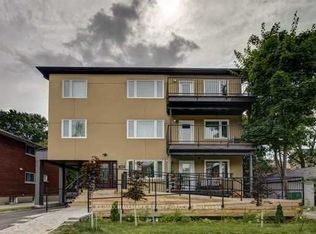 324 Currell Ave #3, Ottawa, ON K1Z 7J6