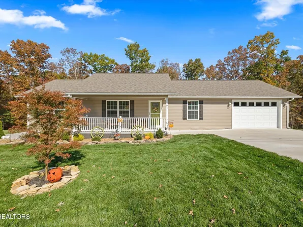 901 Kemah Ln, Crossville, TN 38572