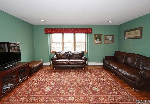 3rd image of 11 Foothill Ln
