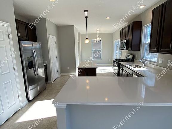 3rd image of 6167 Jadwinn Dr