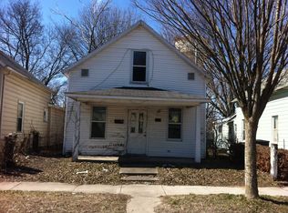 917 S 3rd St, Elkhart, IN 46516