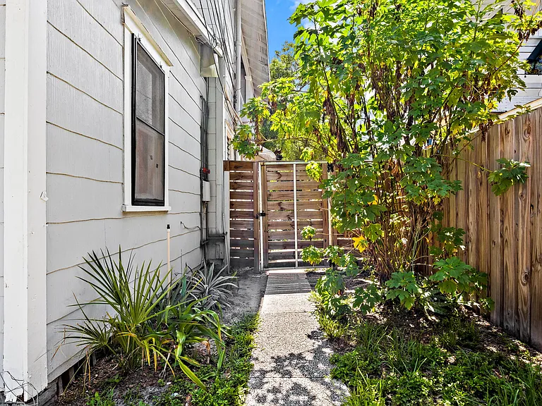 1013 5th St N #1 — Photo 31