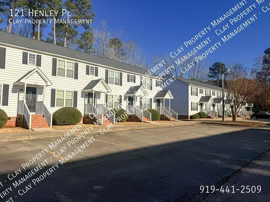 121 Henley Pl