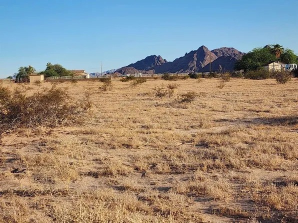 55-004 Emerald Dr, Wellton, AZ 85356