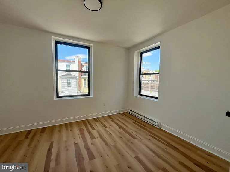 4413 Walnut St #2R — Photo 7