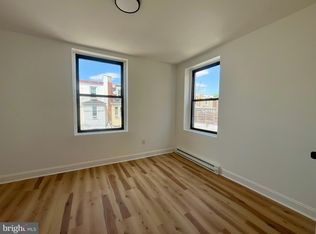 4413 Walnut St #3R, Philadelphia, PA 19104