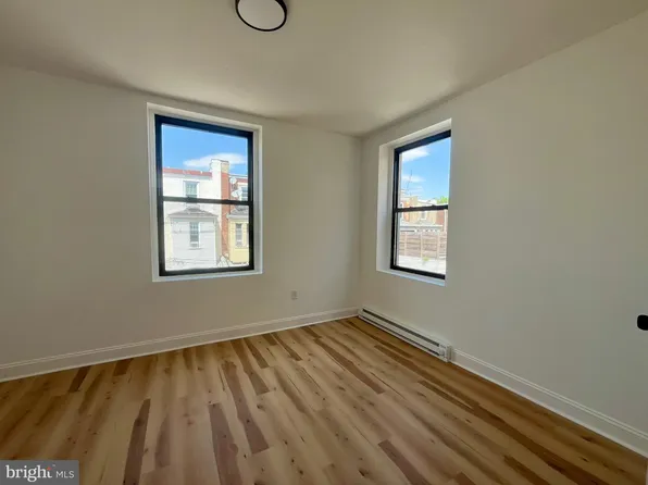 4413 Walnut St APT 2R, Philadelphia, PA 19104