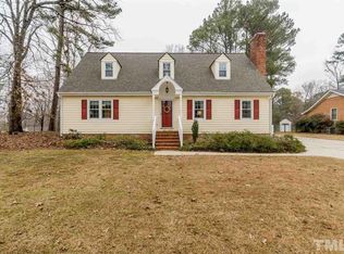 1312 Andersonwood Dr, Fuquay Varina, NC 27526