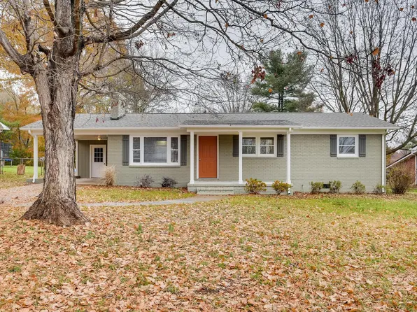 624 N Bost St, Statesville, NC 28677