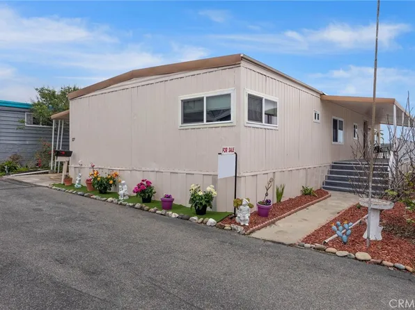 127 Brookside Ln, Oceanside, CA 92056