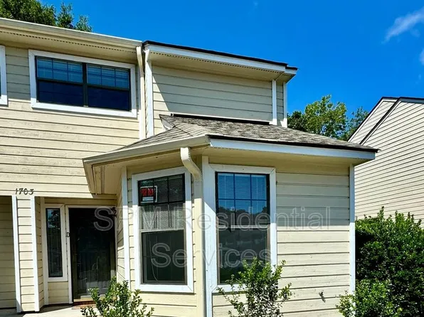 1703 S 41st St, Wilmington, NC 28403