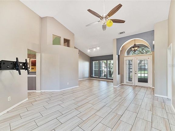 5th image of 1020 Turtle Creek Dr