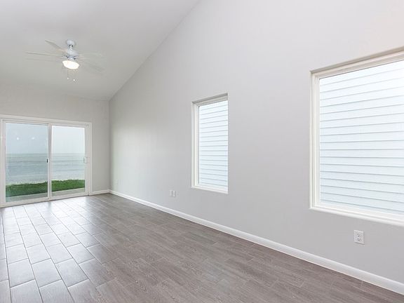 5th image of 212 Las Joyas Blvd