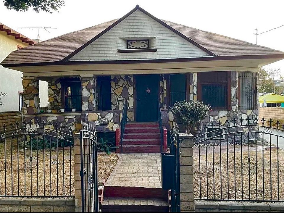 1st image of 1424 W 22nd St