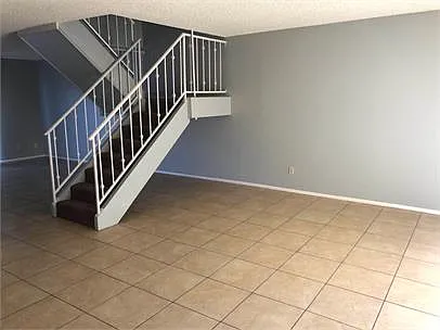 4303 W Solano Dr N — Photo 10