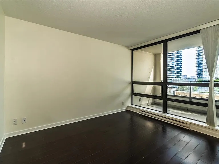933 Hornby St #809 — Photo 7
