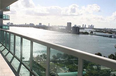 1st image of 1800 N Bayshore Dr APT 1414
