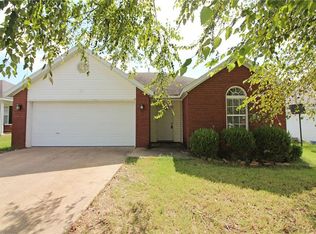 2311 SW Morris St, Bentonville, AR 72712