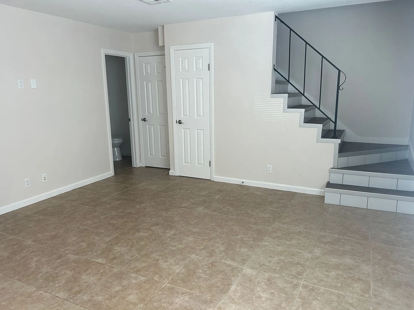 10026 River Street — Photo 4